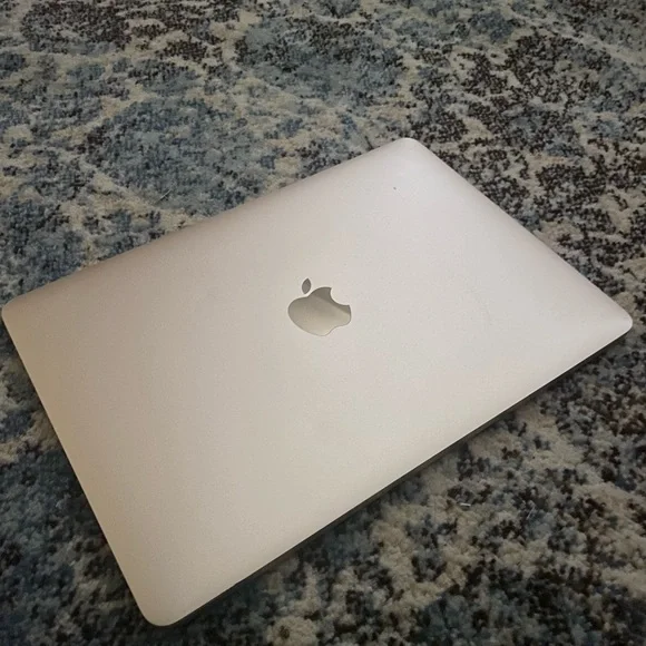 Mac book 12 inch 2016 rose gold